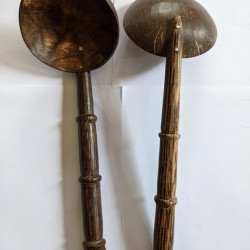 Coconut shell spoon pack.
