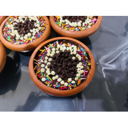 Choclate Pot Cake ( Three Person Size )