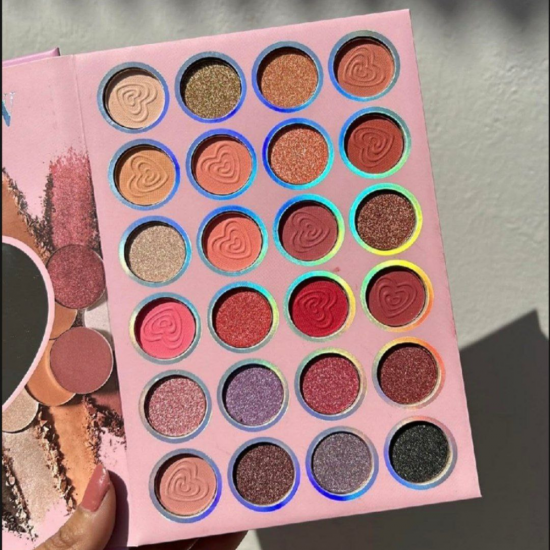IGOODCO 4 Pages Book Shape Matte Eyeshadow Palette IGOODCO 4 Pages Book Shape Matte Eyeshadow Palette