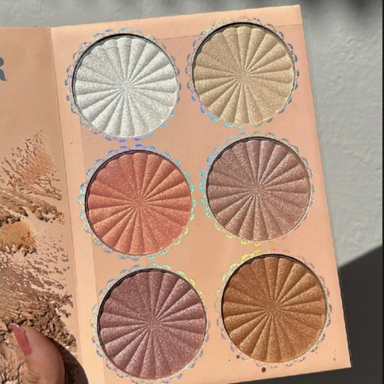 IGOODCO 4 Pages Book Shape Matte Eyeshadow Palette IGOODCO 4 Pages Book Shape Matte Eyeshadow Palette