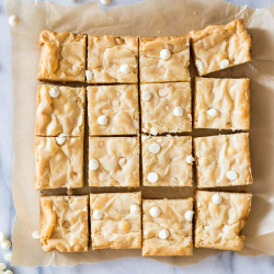 Banana flavoured blondies