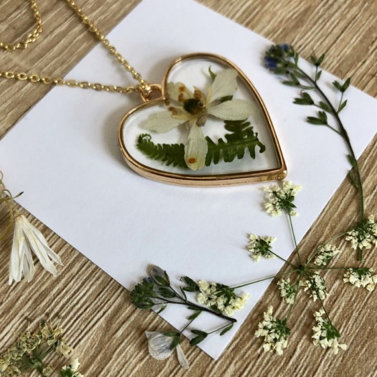 Resin Jewellery Item Resin Jewellery Item