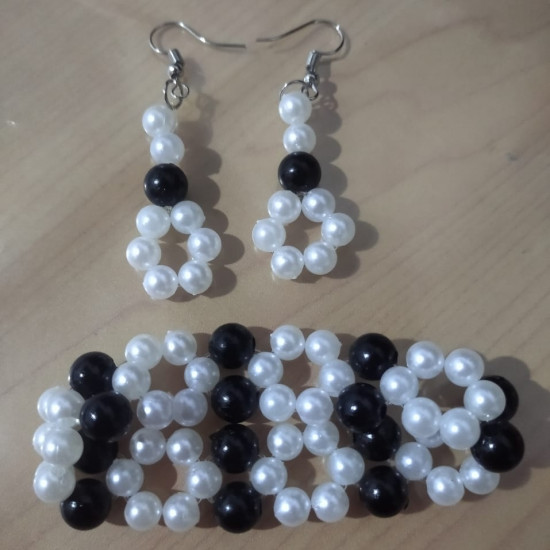 Handmade Earring & Bracelet Handmade Earring & Bracelet