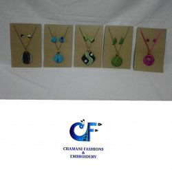 Handmade Jewelry set (batik)