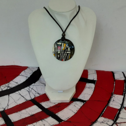 Necklace (Coconut Shell)/Fabricated Women